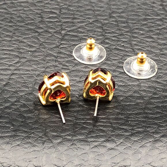 Rhinestone Heart Earrings 10mm Red Crystals Gold Tone Setting Studs - Picture 5 of 8